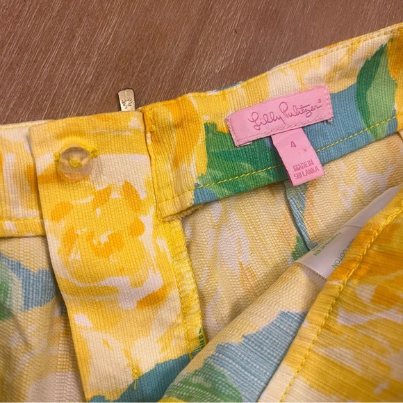Lilly Pulitzer Deenie Shorts Sunglow Yellow First Impression Roses 4 - Picture 6 of 6